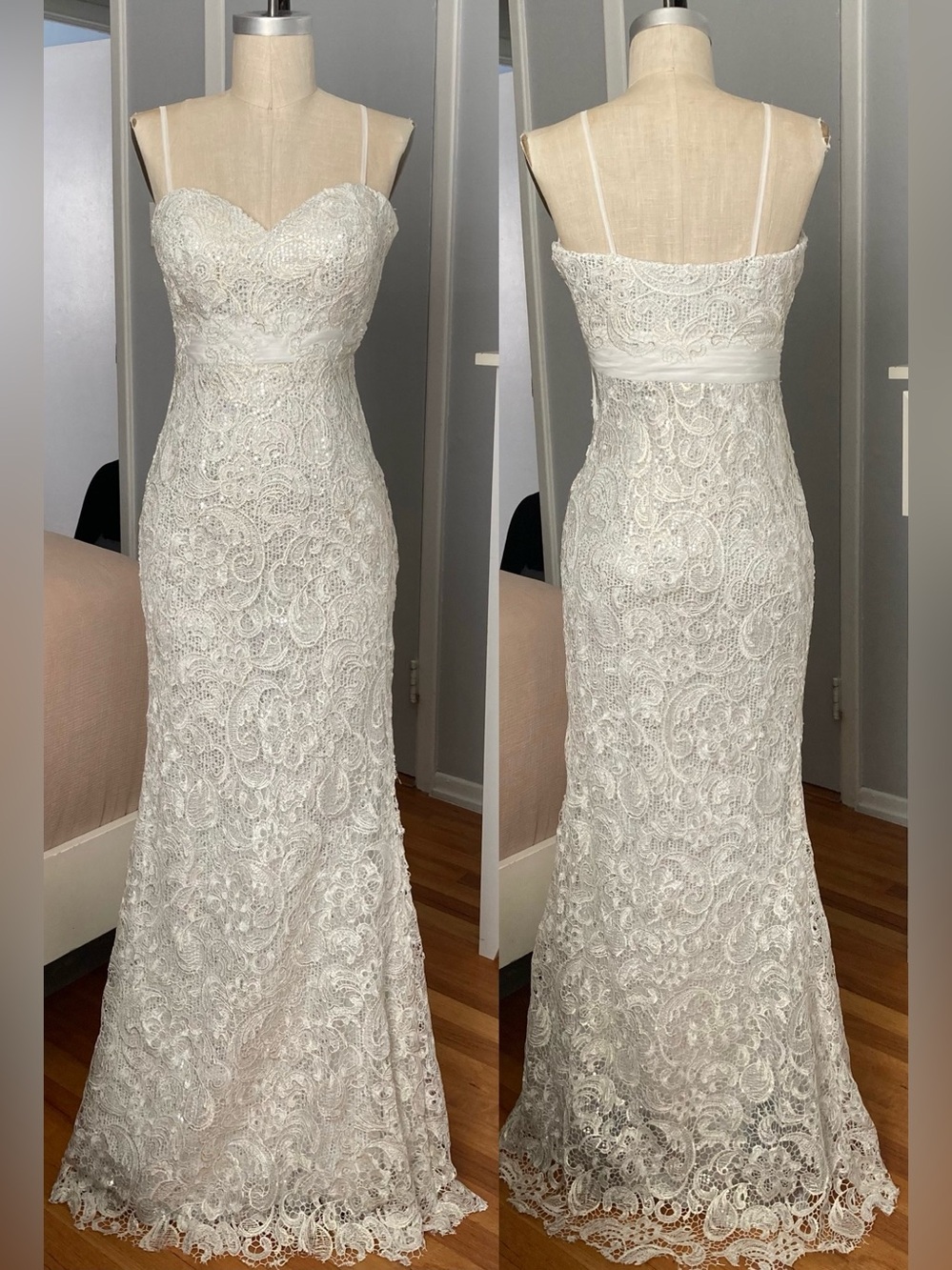 Womens Dave & Johnny long lace evening dress in size 1/2. Runs smaller.